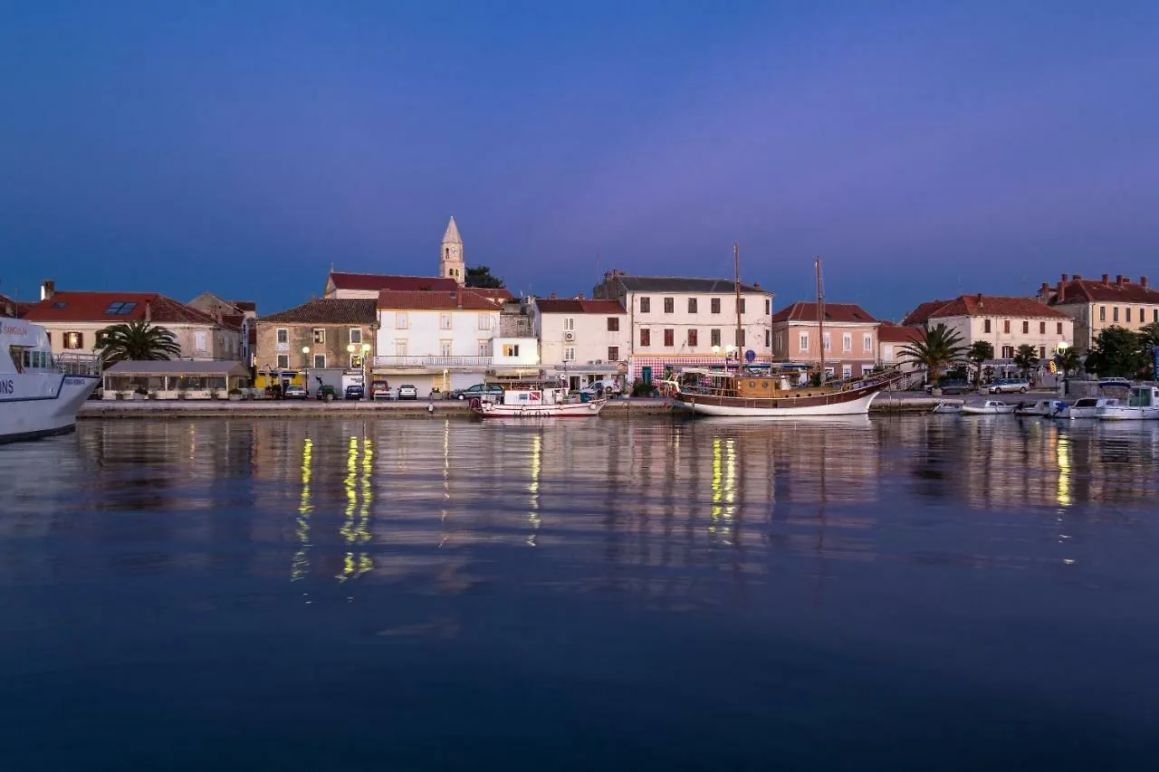 Apartments Mrsic Biograd Na Moru