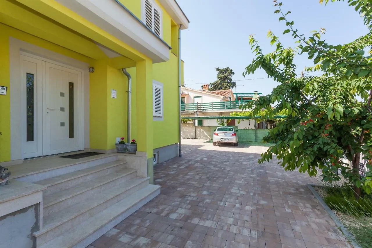 Apartments Mrsic Biograd Na Moru